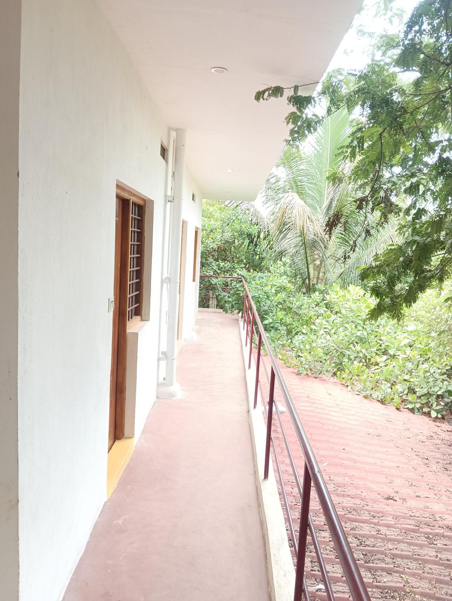 Travellers Crib Hotel Auroville Luaran gambar